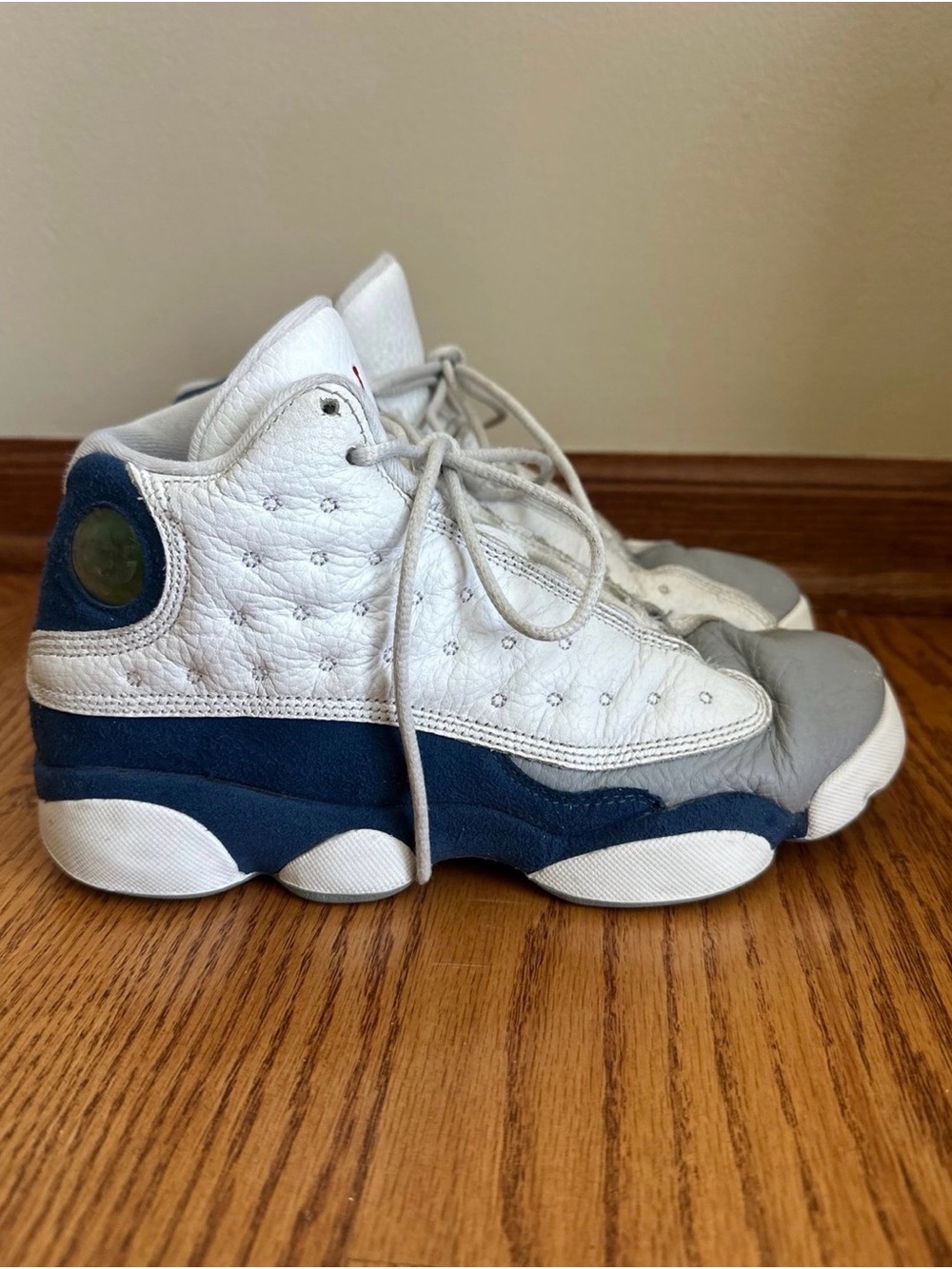 Air Jordan 13 Retro Shoes Size 6.5 Boys/Men
